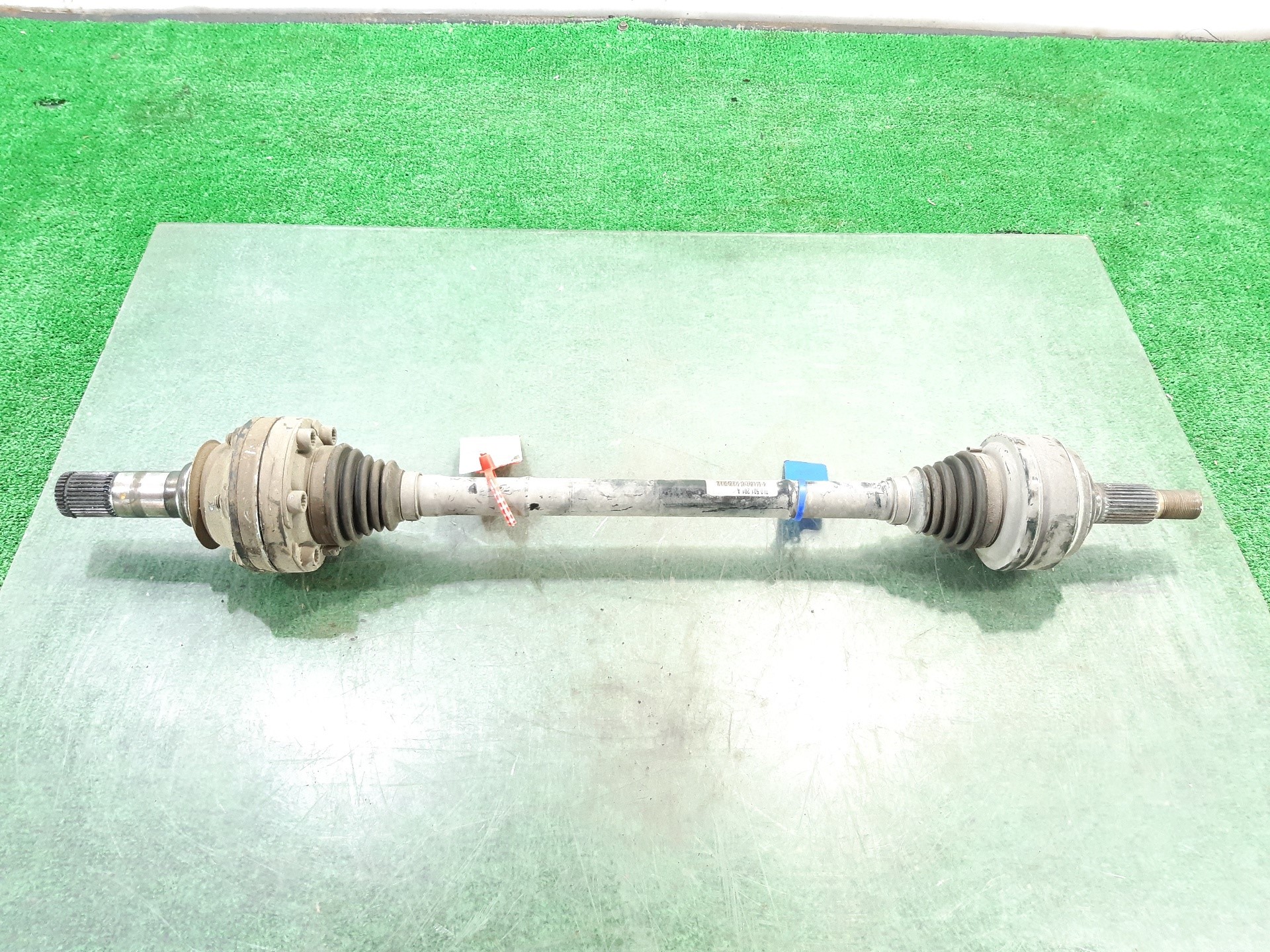 VOLKSWAGEN Touareg 1 generation (2002-2010) Arbre de transmission arrière droit 7L0501201A 20991959