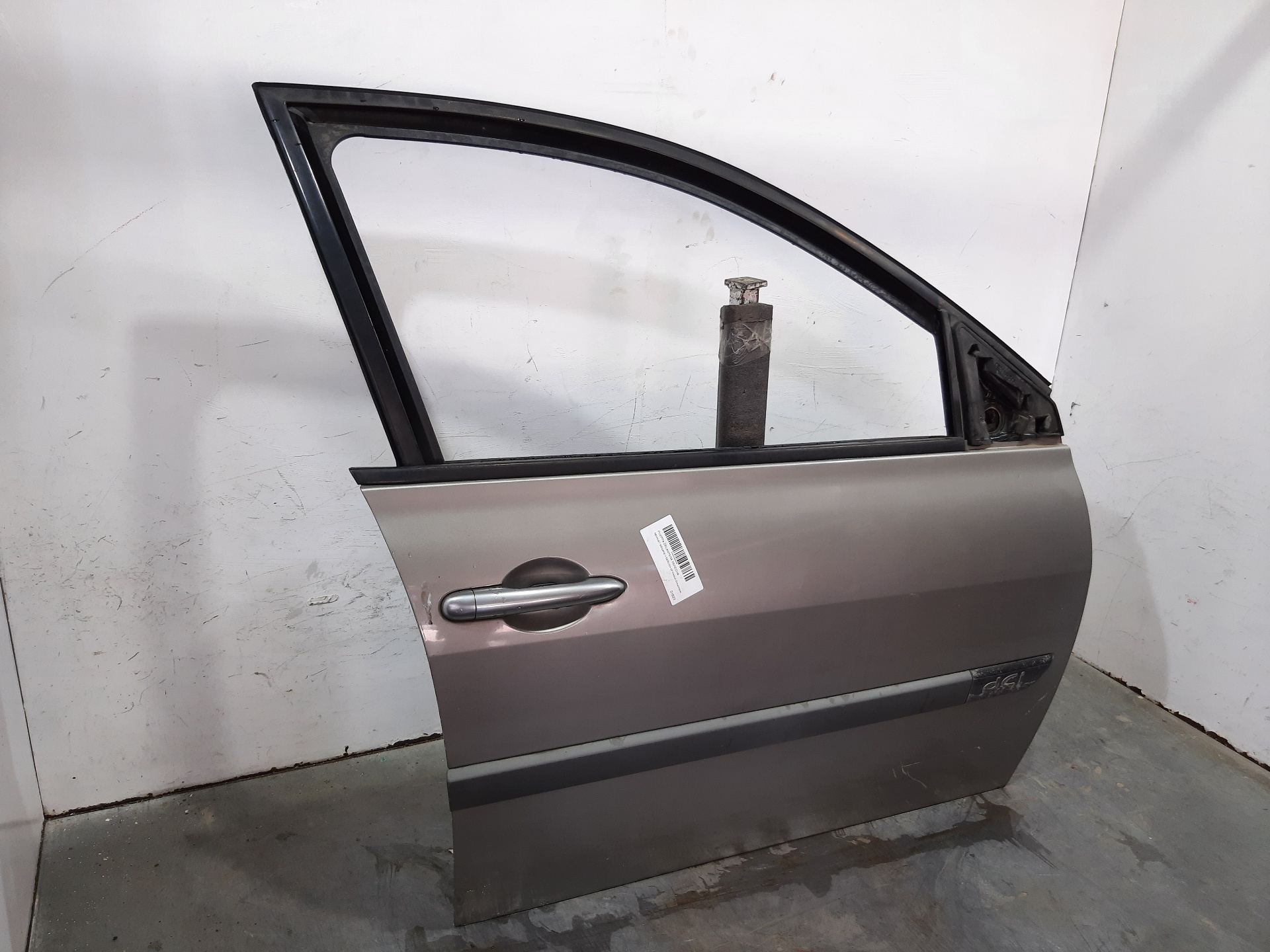 RENAULT Megane 2 generation (2002-2012) Front Right Door 7751473729 20816572