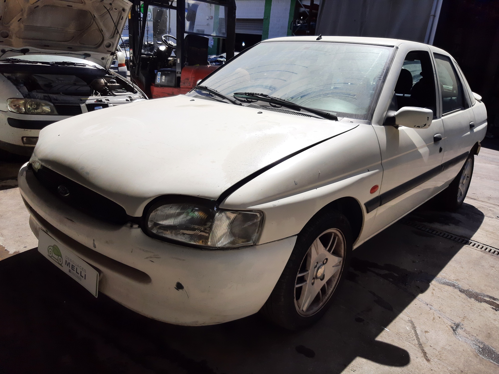 FORD Escort 5 generation (1990-2000) Far stânga spate 93AG15K258 24133002