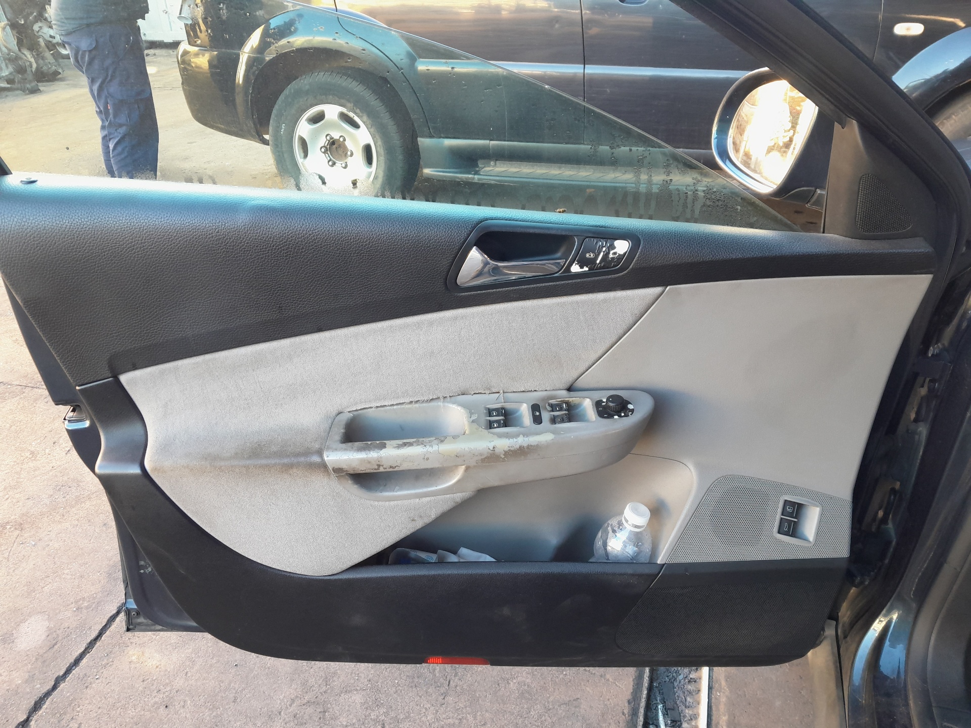 VOLKSWAGEN Passat B6 (2005-2010) Lève-vitre de porte avant gauche 3C1837461H 21738827