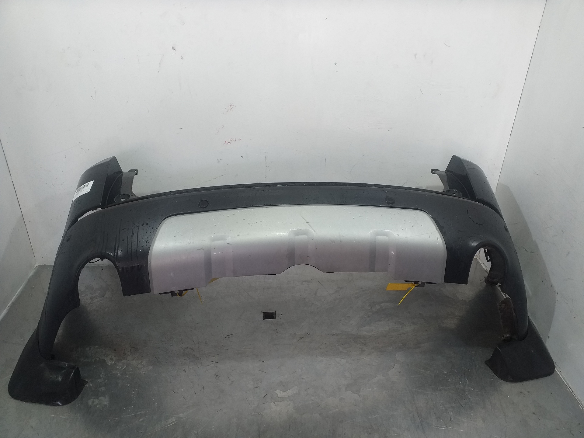 LAND ROVER Discovery Sport 1 generation (2014-2024) Rear Bumper LR073068 25097020