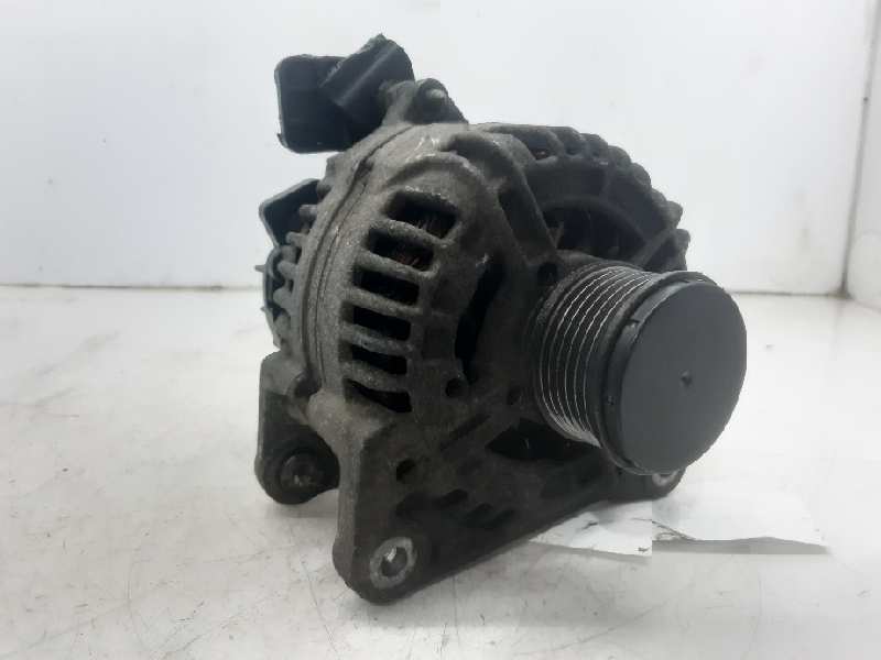 RENAULT Clio 2 generation (1998-2013) Alternator 8200390675 18566247