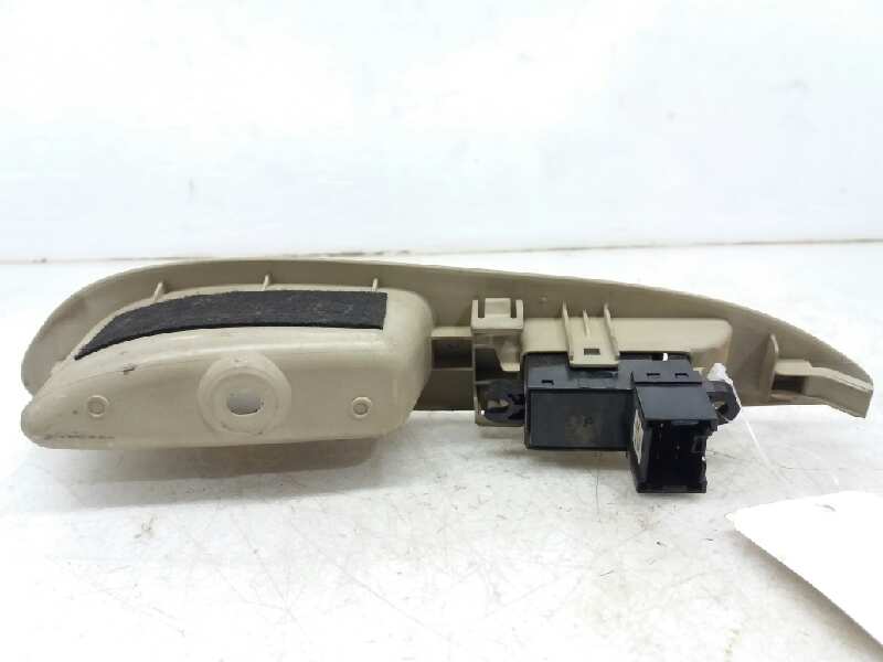 NISSAN Primera P12 (2001-2008) Rear Right Door Window Control Switch 25411AV600 20193386