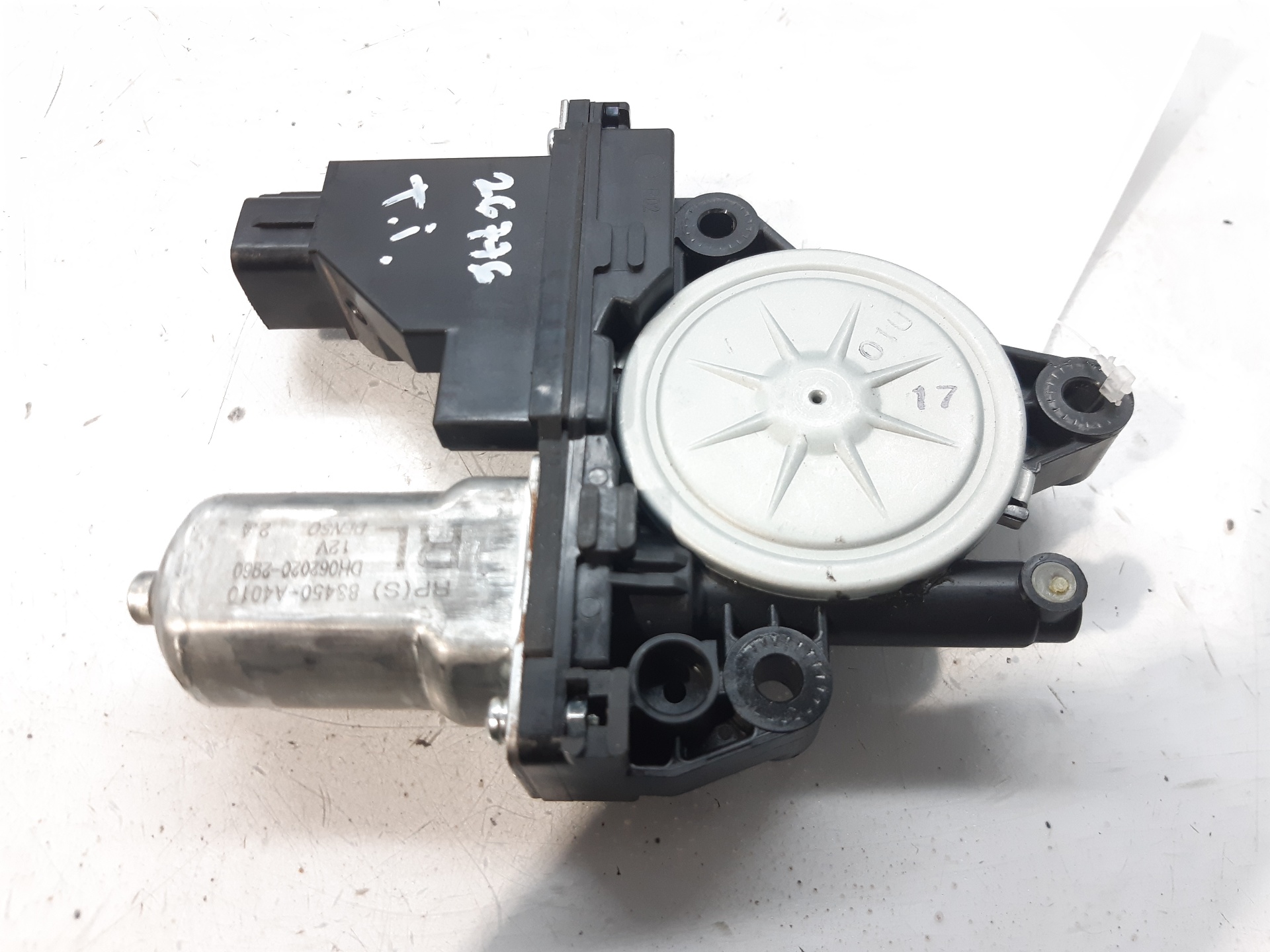 KIA Carens 3 generation (RP) (2013-2019) Rear Left Door Window Control Motor 83450A4010 20788305