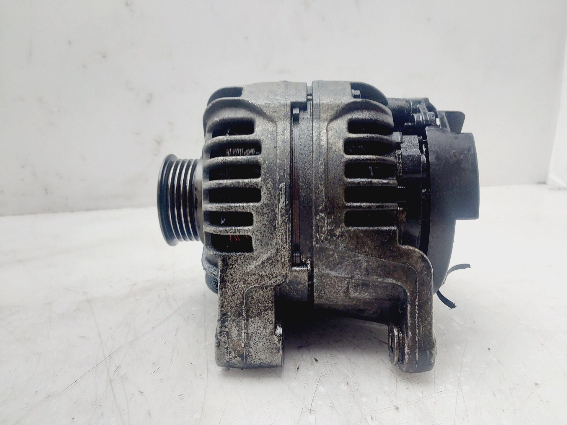 Alternador Z12XE 24437120 de Opel Corsa c (x01) 2003-2009
