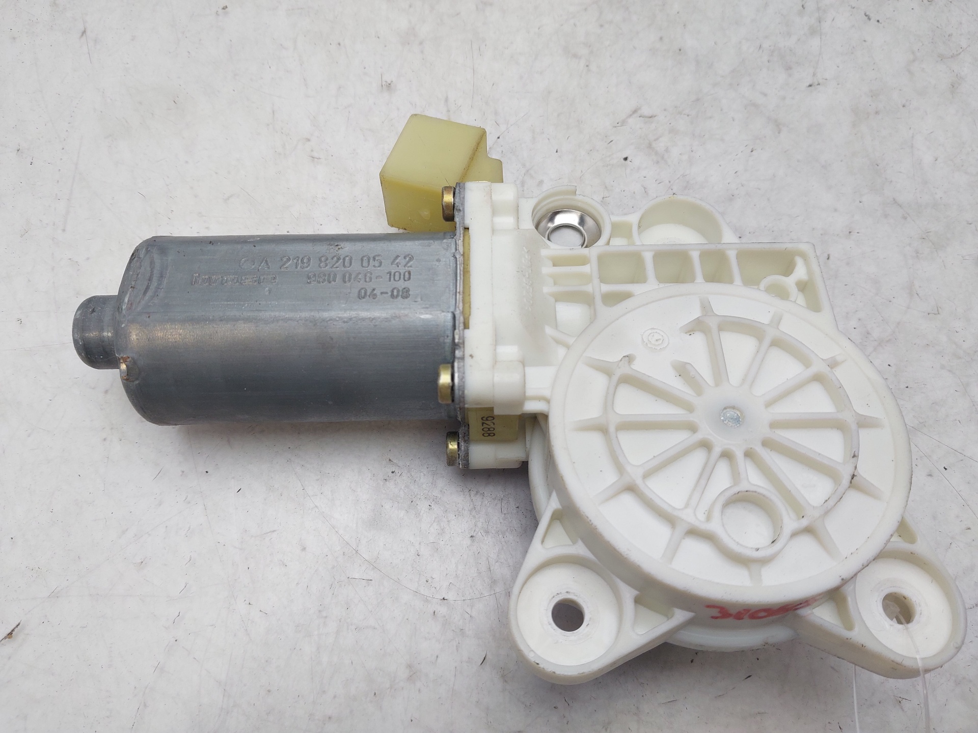 MERCEDES-BENZ CLS-Class C219 (2004-2010) Motor de control geam ușa  stânga spate A2198200542 23056069