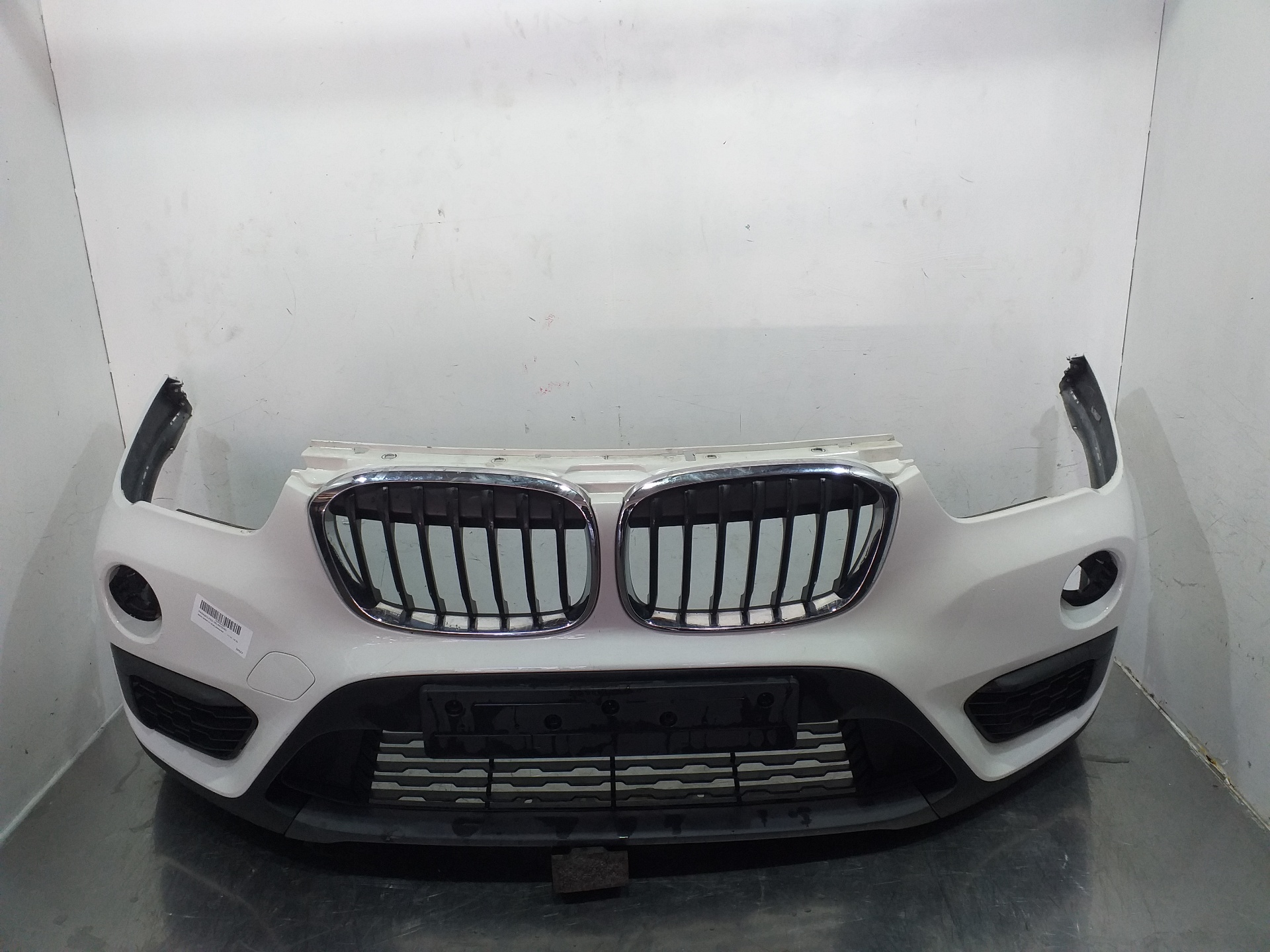 BMW X1 F48/F49 (2015-2023) Priekinis bamperis(buferis) 51117453562 25086853