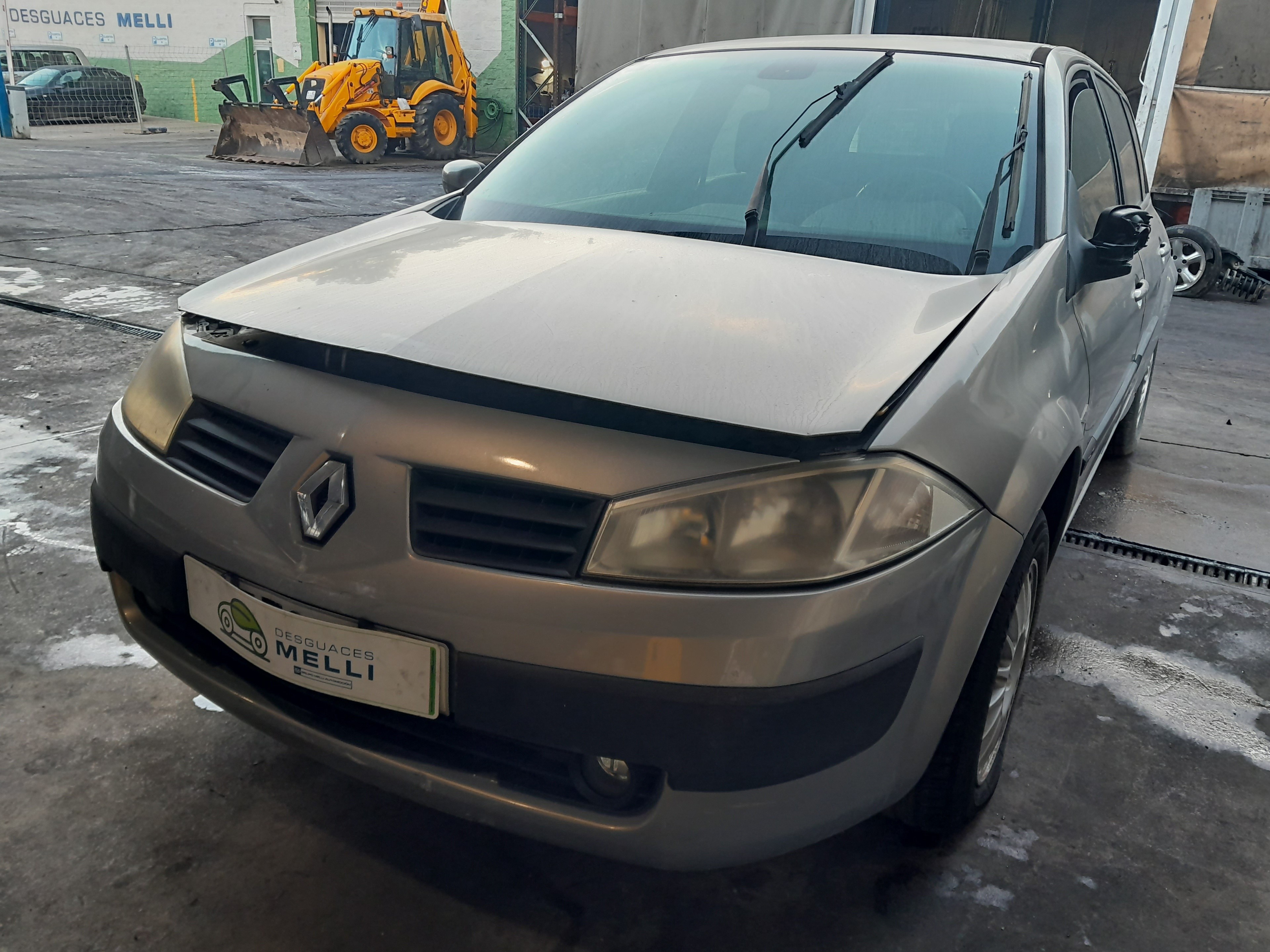 RENAULT Megane 2 generation (2002-2012) Bal első ködlámpa 8200074008 22510589