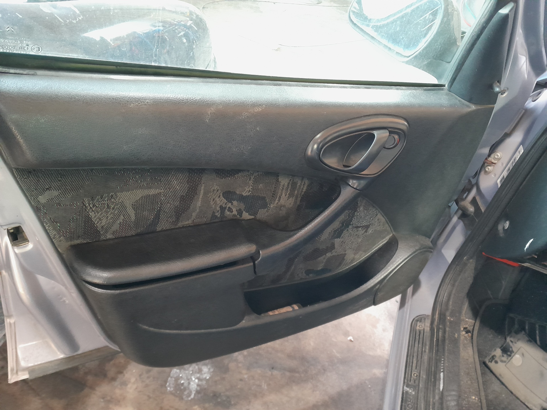 CITROËN Xsara 1 generation (1997-2004) Rear Left Door 9006A2 25179768