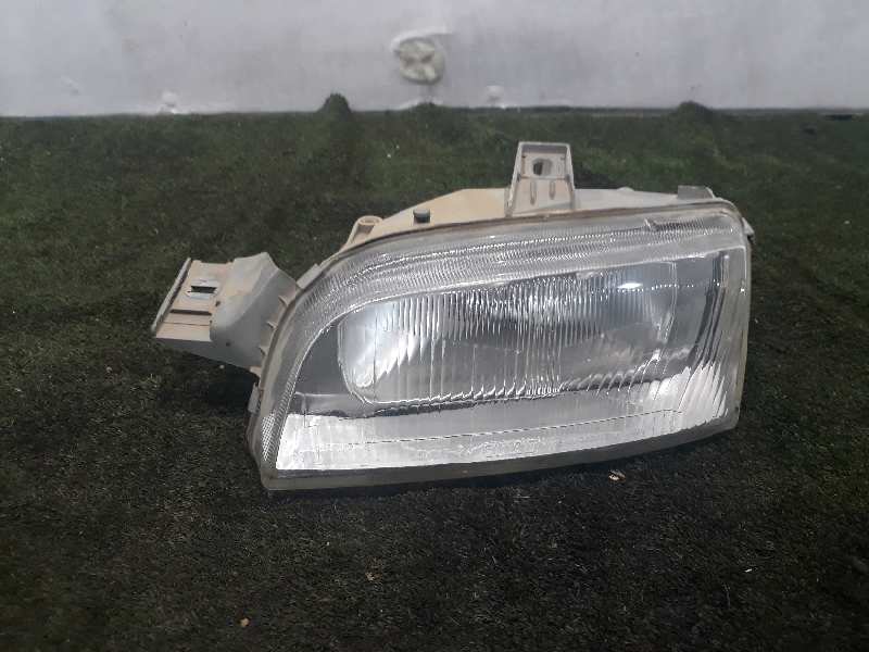 FIAT Punto 1 generation (1993-1999) Αριστερό μπροστινό φανάρι 0046481414 18397185