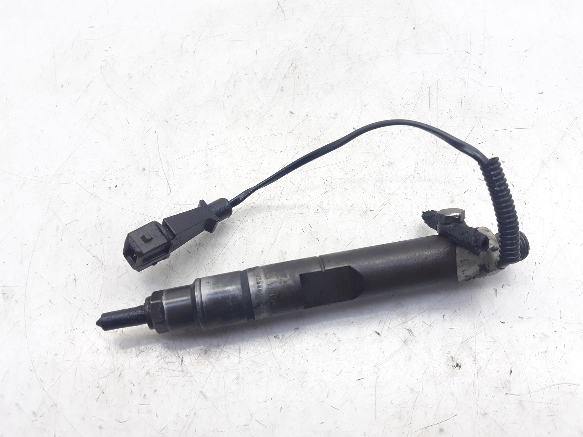 VOLKSWAGEN Bora 1 generation (1998-2005) Injector de combustibil 038130201F 18695250