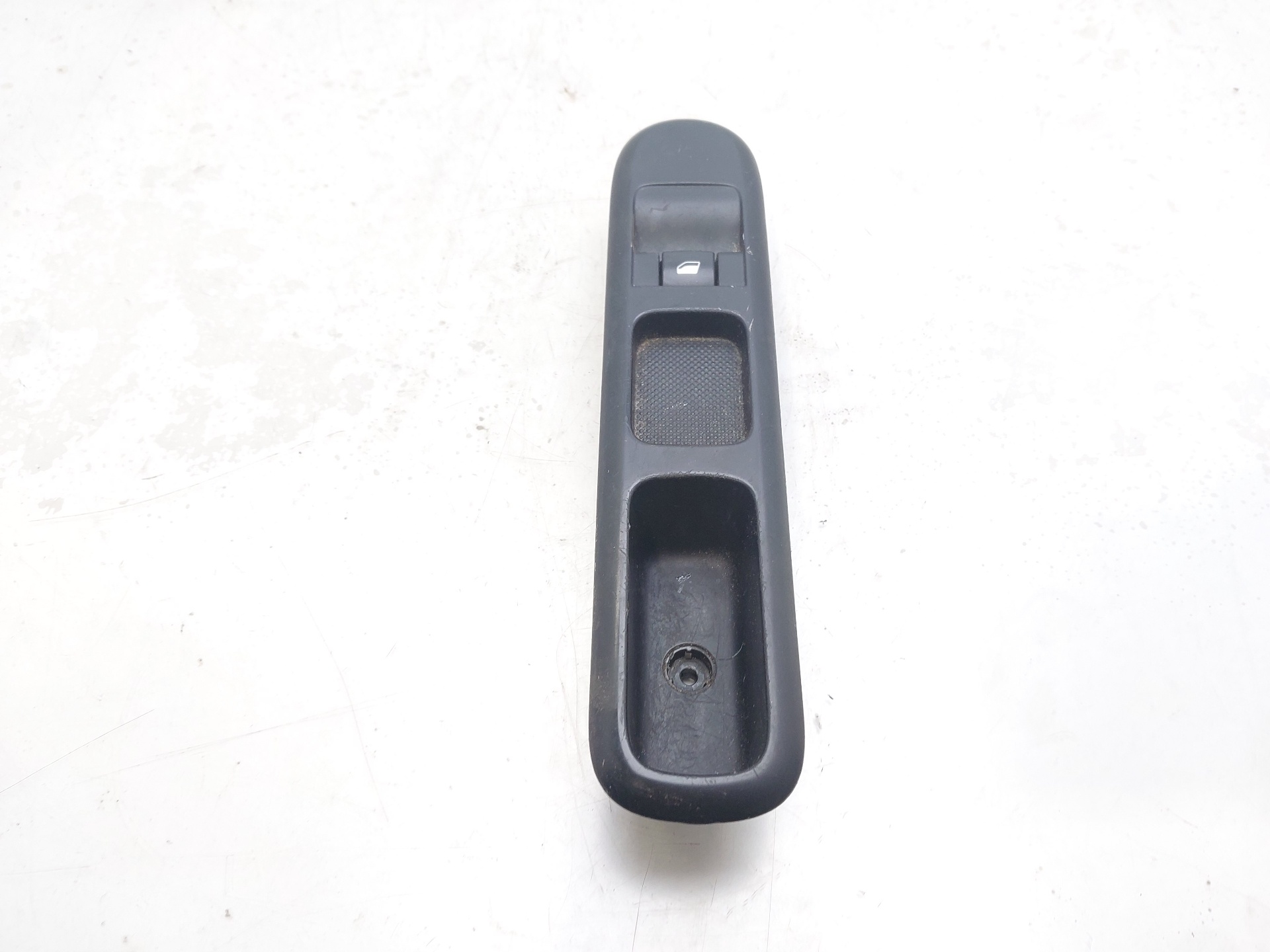 PEUGEOT 5008 1 generation (2009-2016) Front Right Door Window Switch 96662297ZD 24833782