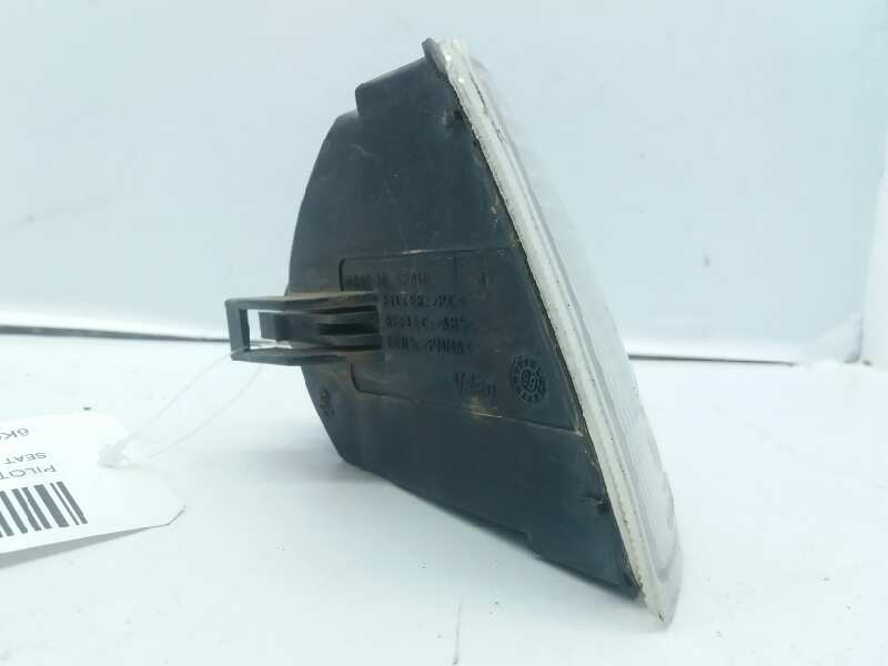 SEAT Cordoba 1 generation (1993-2003) Front left turn light 6K0953049 22067258