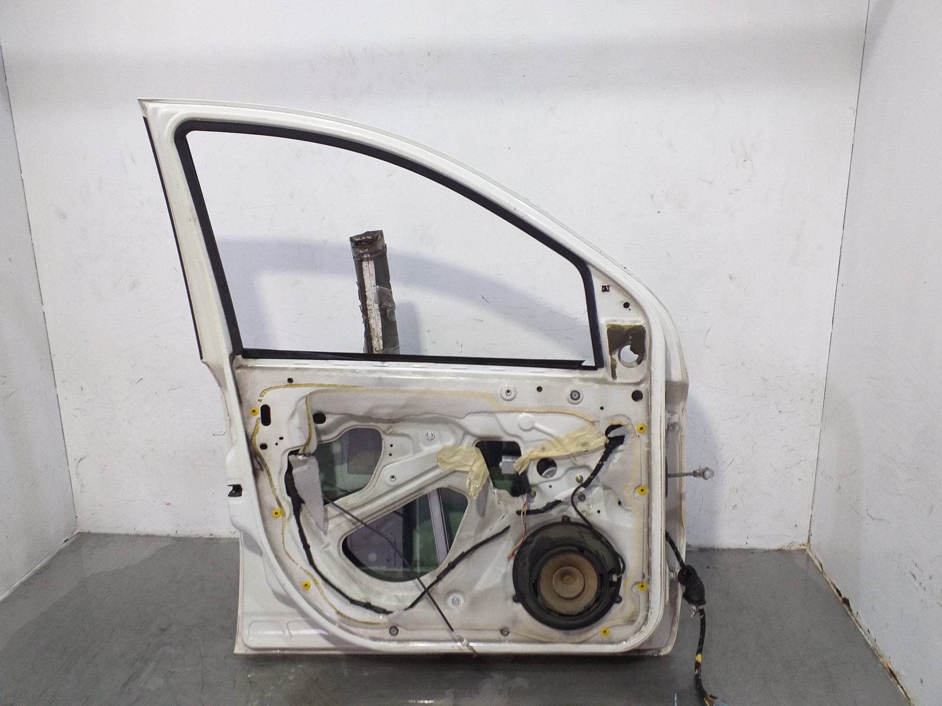 FIAT Panda 2 generation (2003-2011) Front Left Door 51767631 25710177