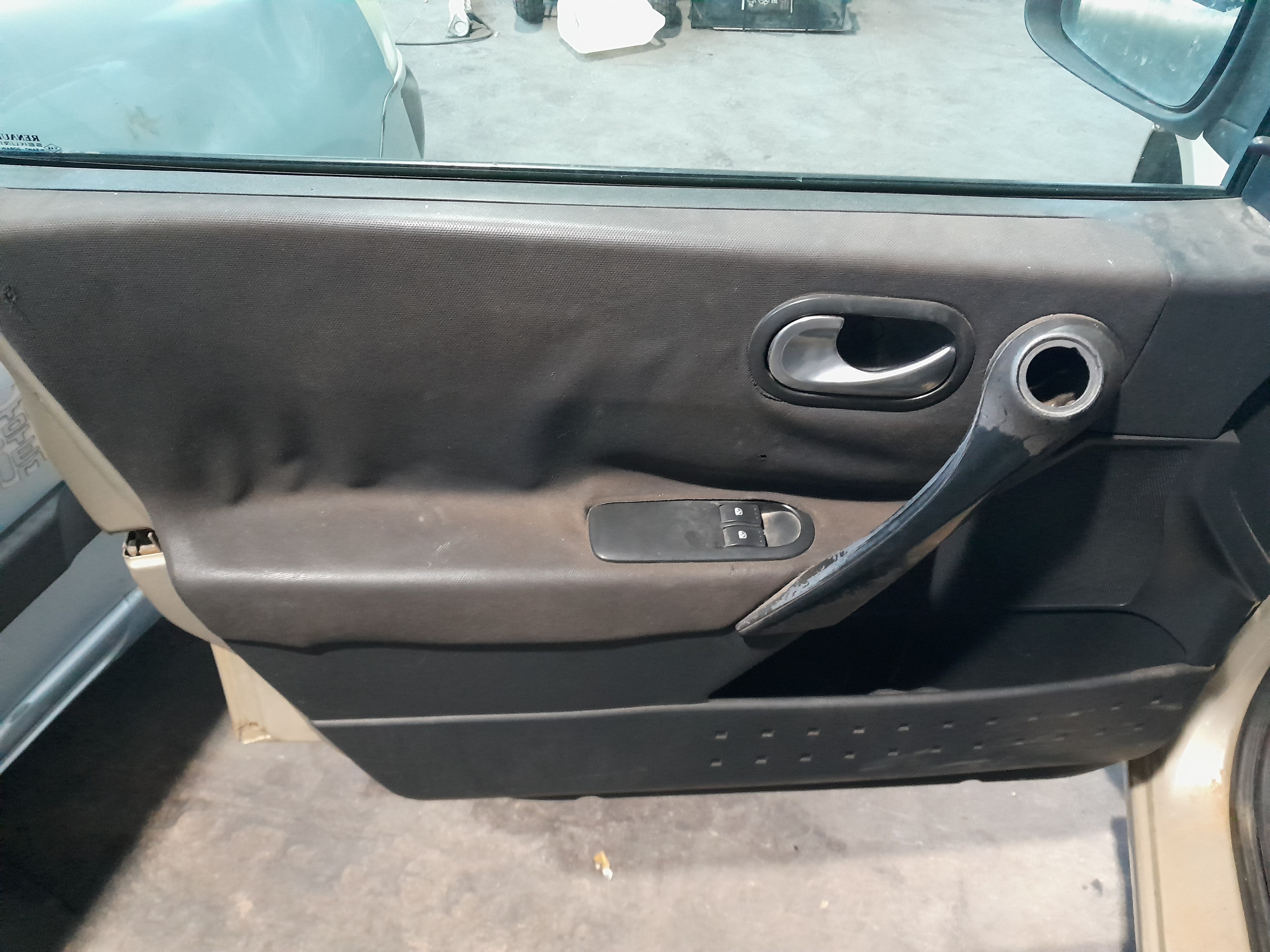 RENAULT Megane 2 generation (2002-2012) Bagāžnieks 7751473705 22560871