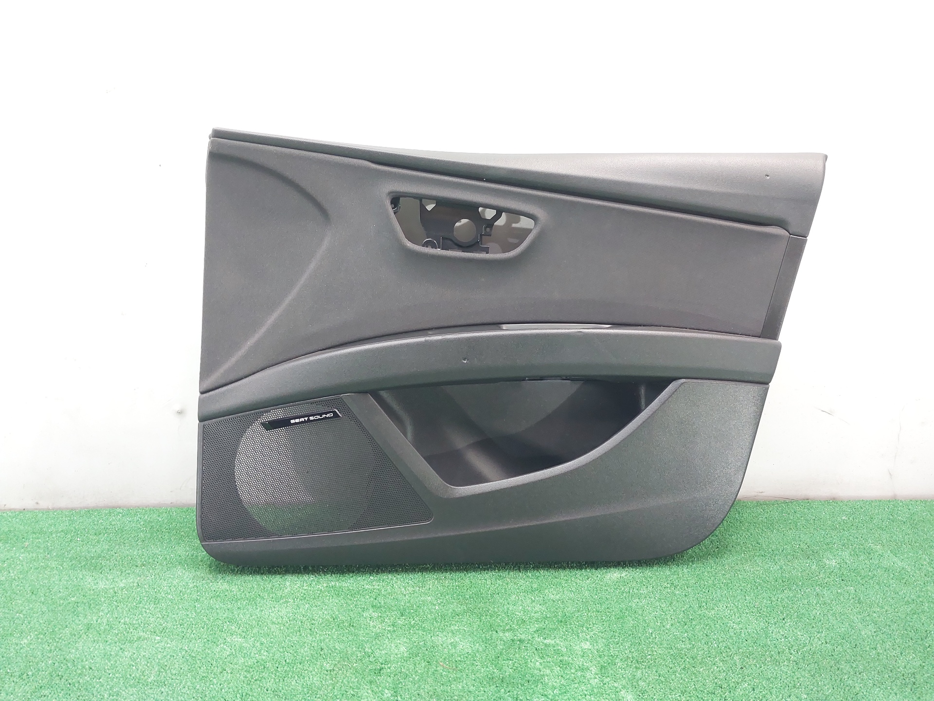 SEAT Leon 3 generation (2012-2020) Front Right Door Panel 5F4867132,35.919KMS,5PUERTAS 21238632