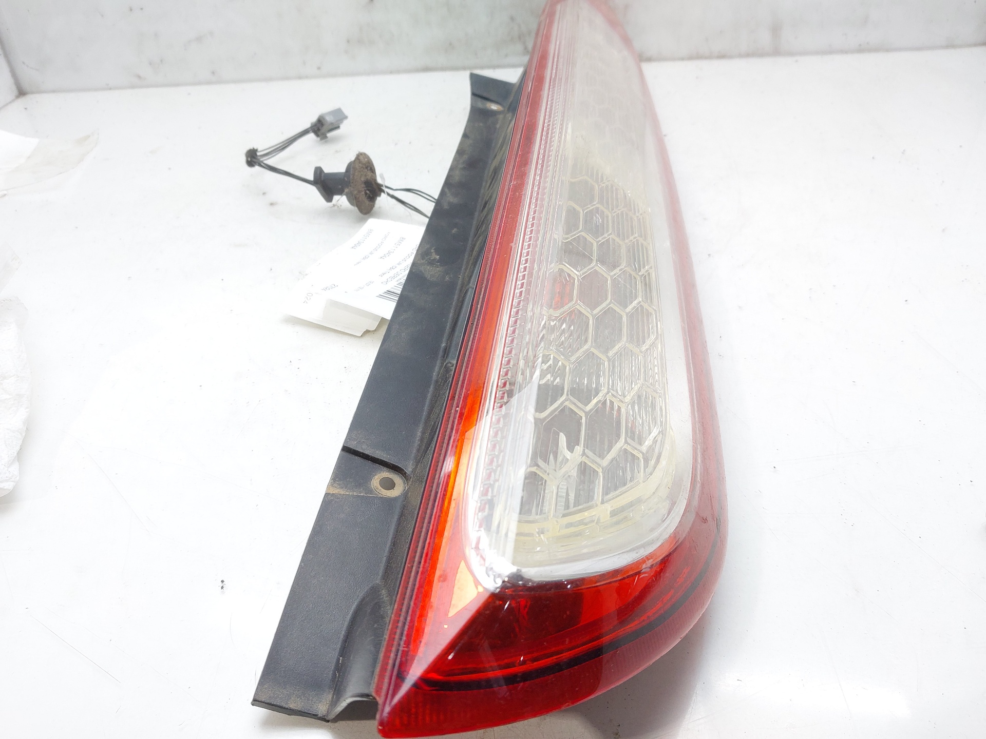 PEUGEOT Focus 2 generation (2004-2011) Rear Right Taillight Lamp 8M5113404A 24046564