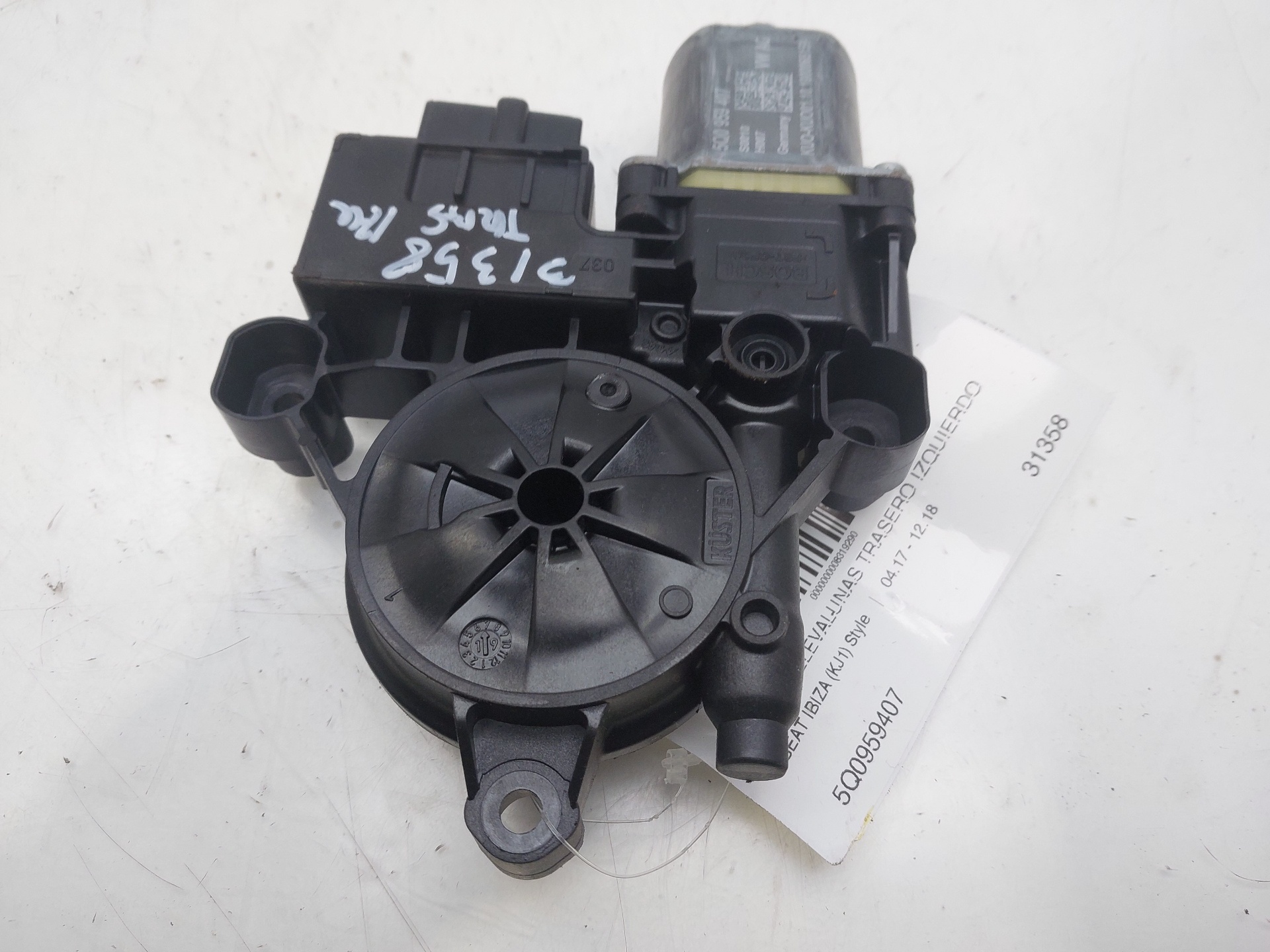 SEAT Alhambra 2 generation (2010-2021) Rear Left Door Window Control Motor 5Q0959407 23101572