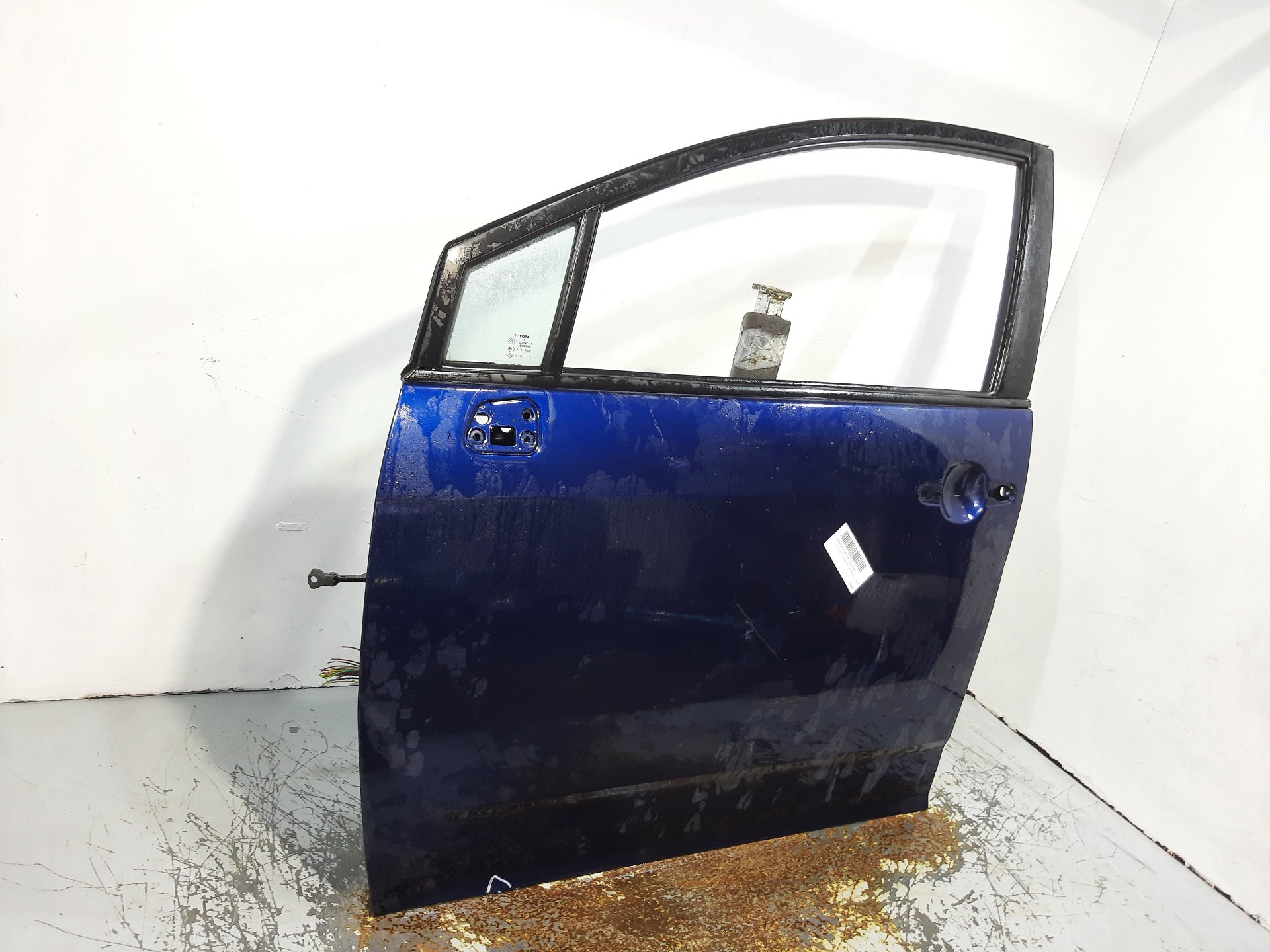 TOYOTA Corolla Verso 1 generation (2001-2009) Front Left Door 670020F011 22917421