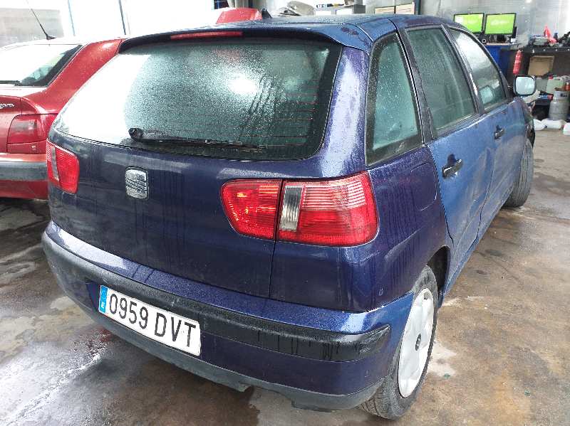 SEAT Cordoba 1 generation (1993-2003) EGR клапан 038131501E 18436159