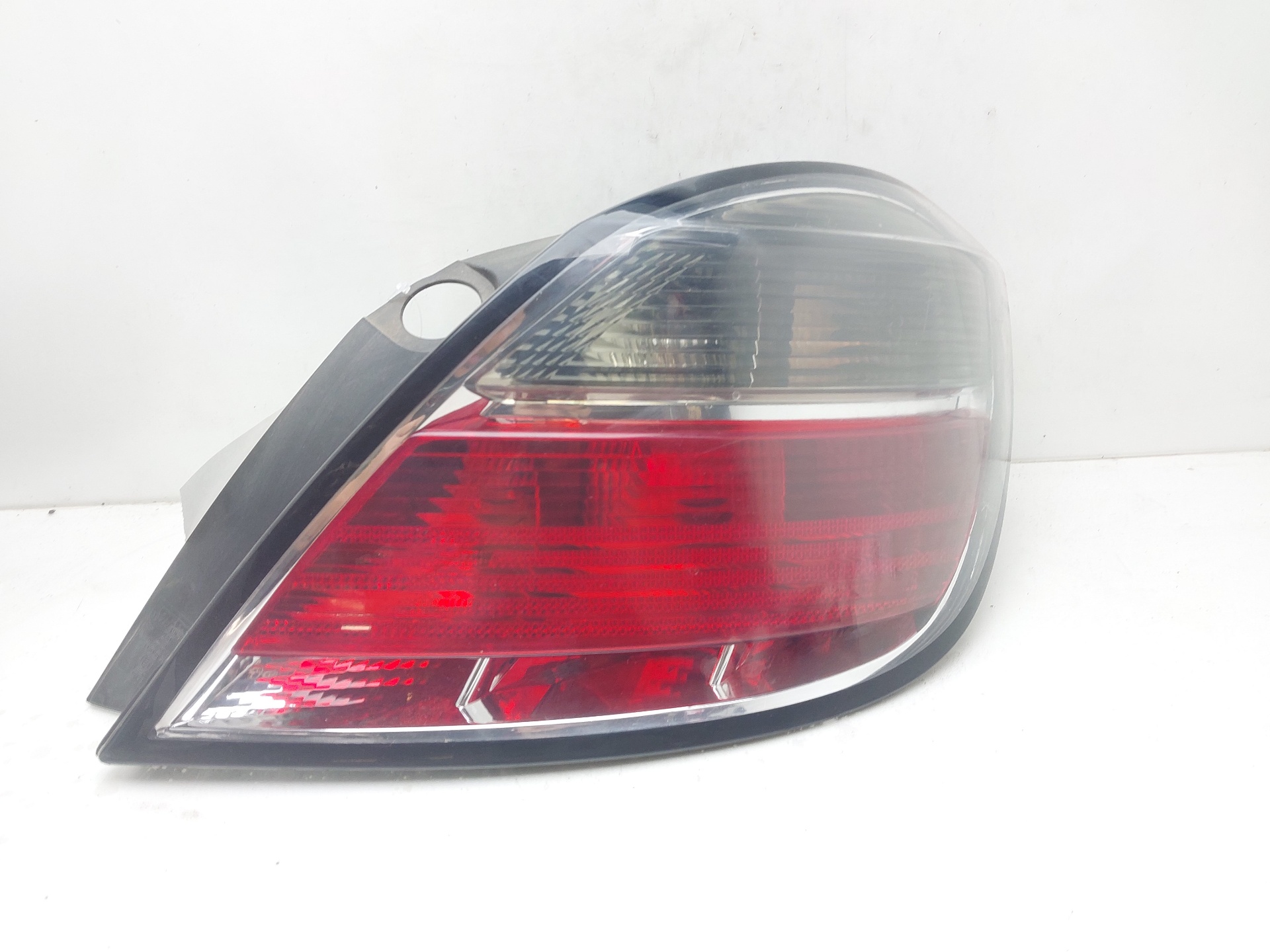 OPEL Astra J (2009-2020) Rear Right Taillight Lamp 24451837 21335230