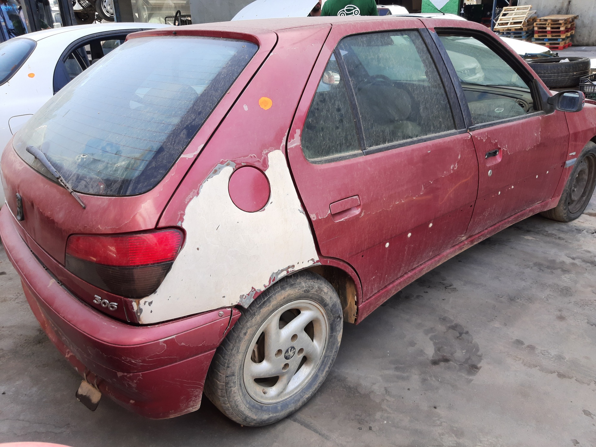 PEUGEOT 306 1 generation (1993-2002) Фара передняя левая 6204V7 22438767