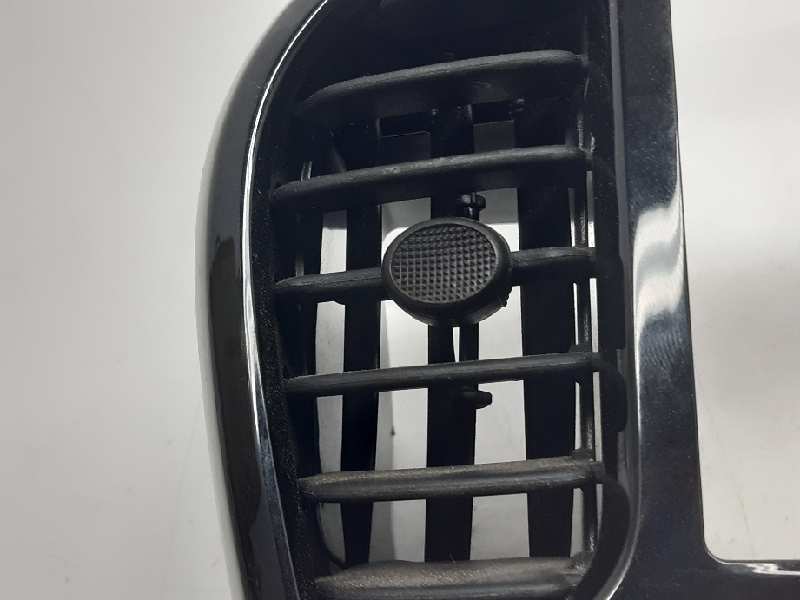 NISSAN Juke YF15 (2010-2020) Cabin Air Intake Grille 687501KE0A 24006635