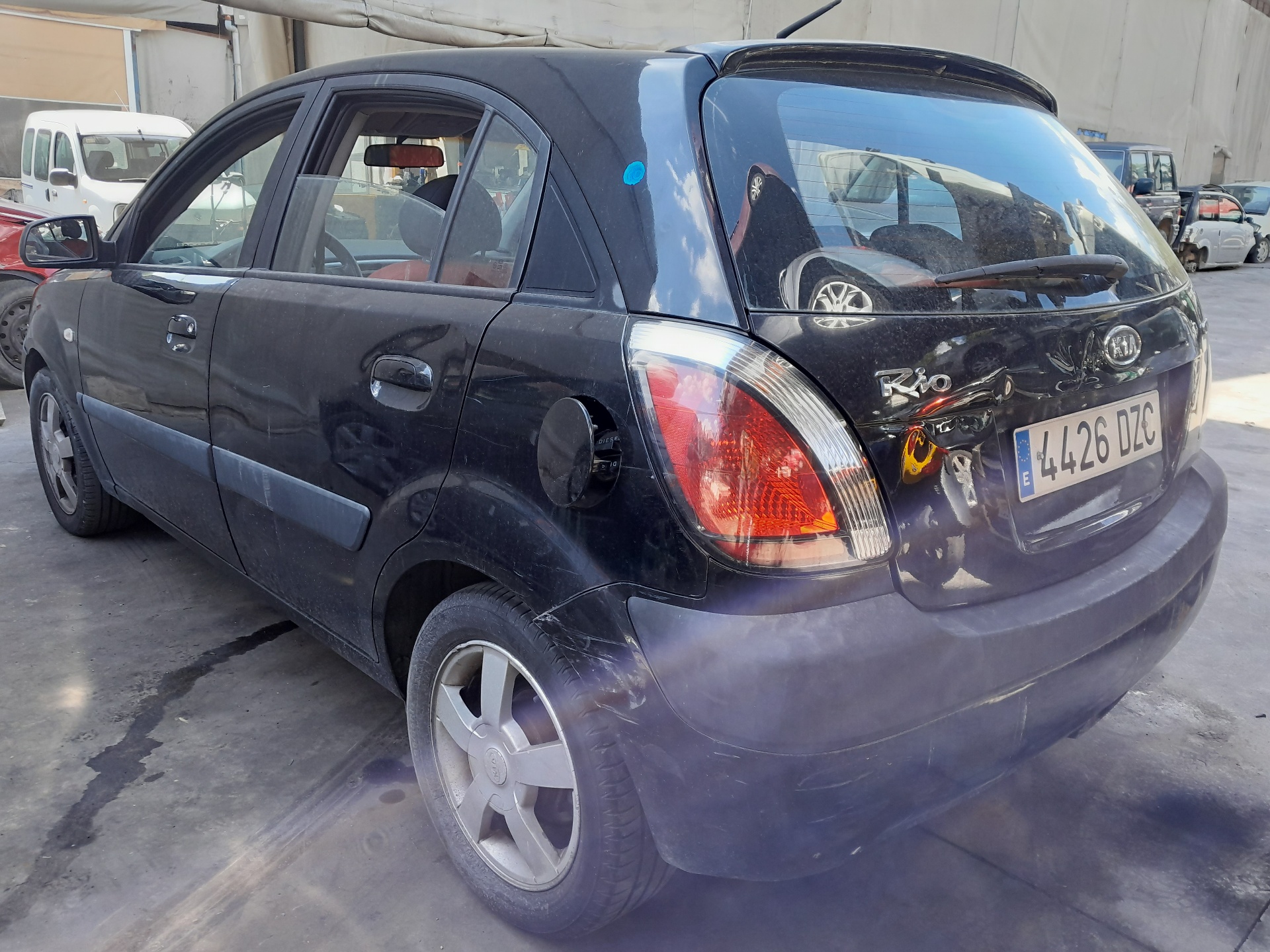 KIA Rio 2 generation (2005-2011) Dørlås foran høyre 813211G000 22332702