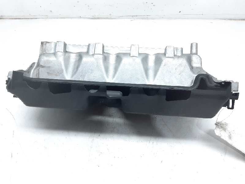 RENAULT Espace 4 generation (2002-2014) Vārstu vāks 8200397653 18378446