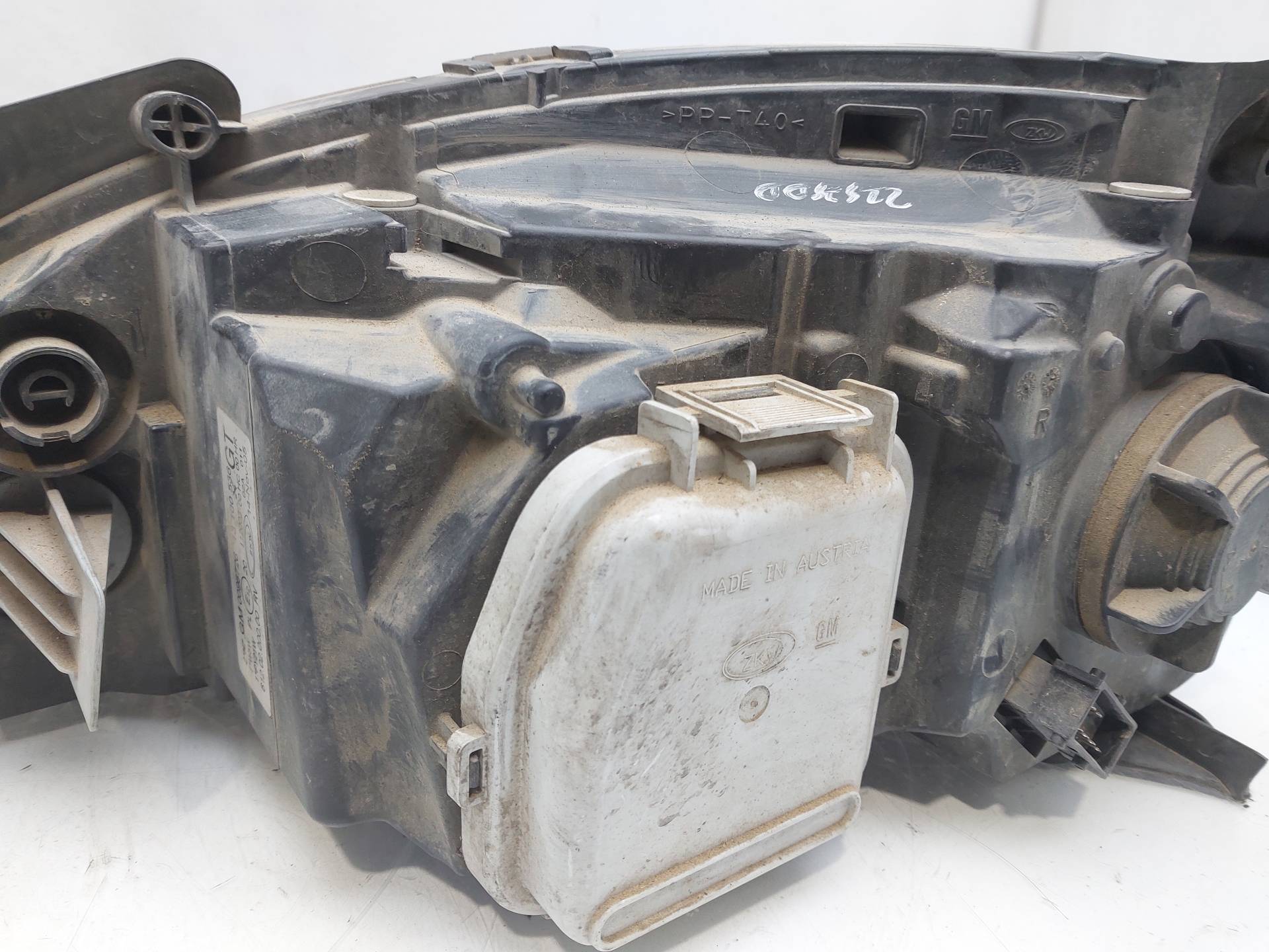 RENAULT Corsa C (2000-2006) Front Høyre Frontlykt 13100536 24917453