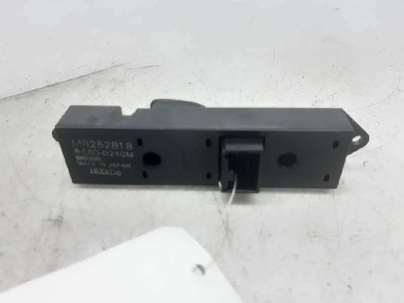 MITSUBISHI Galant 8 generation (1996-2006) Rear Right Door Window Control Switch MR252818 25710026