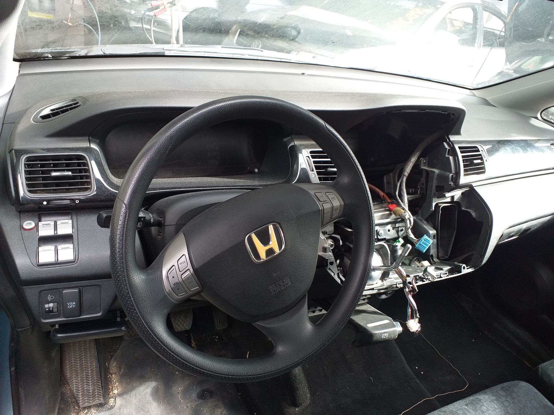 HONDA FR-V 1 generation (2004-2009) Front Left Wheel Hub 51215SJF000 18763263