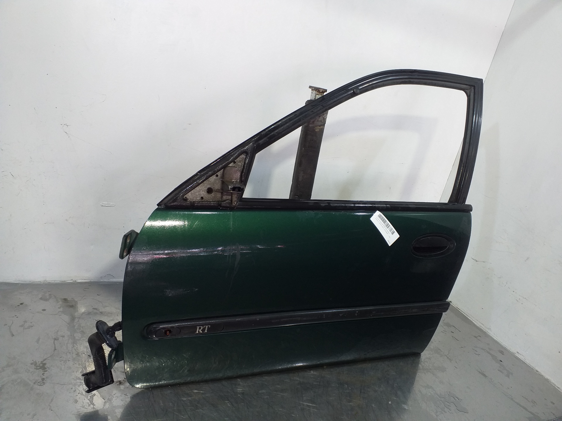 TOYOTA Laguna 1 generation (1993-2001) Front Left Door 7751471385 23283414