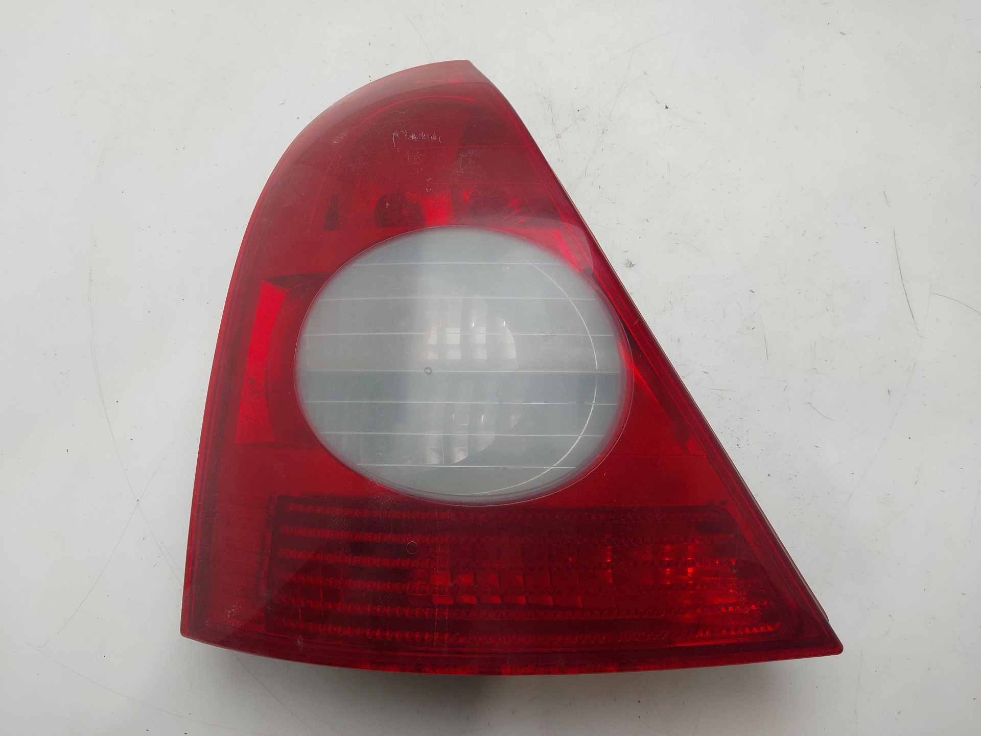 Rear lamp lh K9K704 8200071413 de Renault Clio ii furgón (sb0/1/2_) 1998-0 65 CV