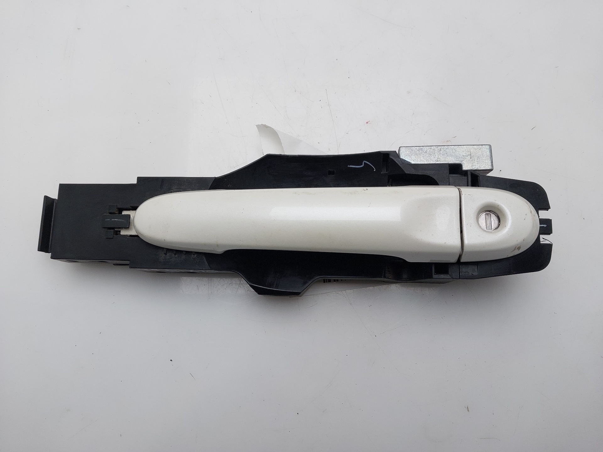 NISSAN Juke YF15 (2010-2020) Наружная ручка передней левой двери 806401HB0A 25686443