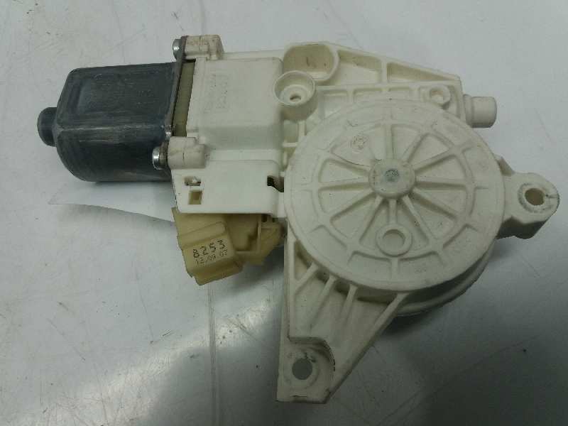 MERCEDES-BENZ C-Class W204/S204/C204 (2004-2015) Front Left Door Window Regulator Motor A2048200142 20182013