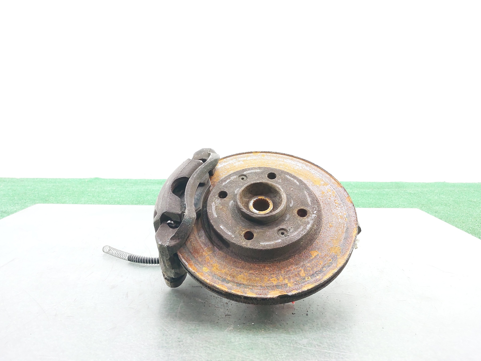 RENAULT 206 1 generation (1998-2009) Front Left Wheel Hub 364675 25393823