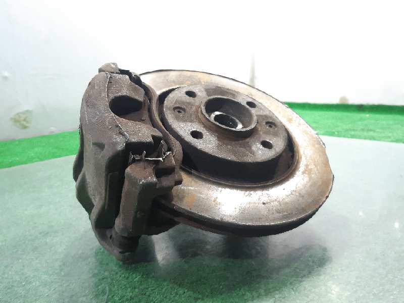 CITROËN Berlingo 2 generation (2008-2023) Front Left Wheel Hub 364654 18518834