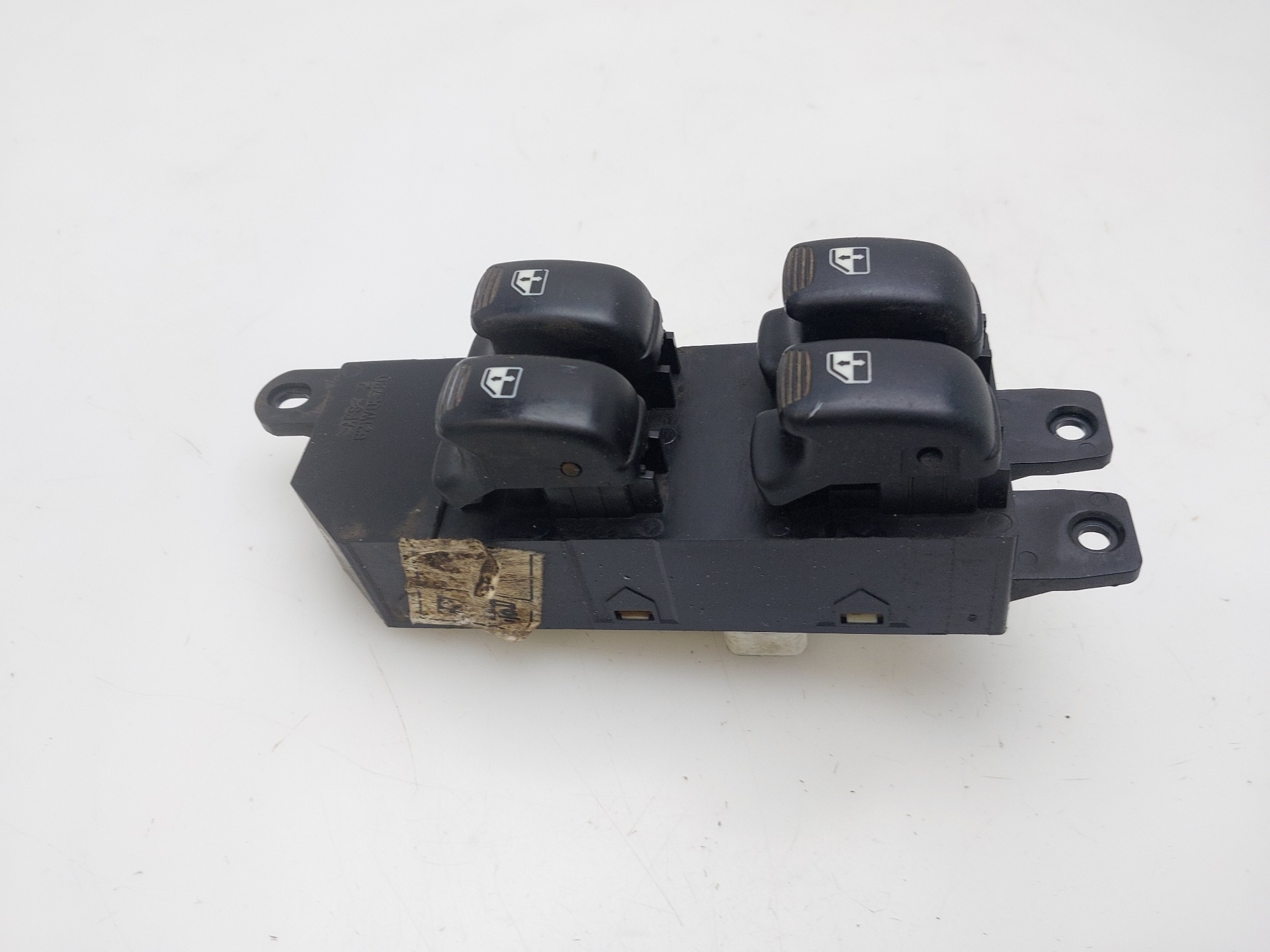 HYUNDAI Santa Fe SM (2000-2013) Front Left Door Window Switch 9357026100 24298341