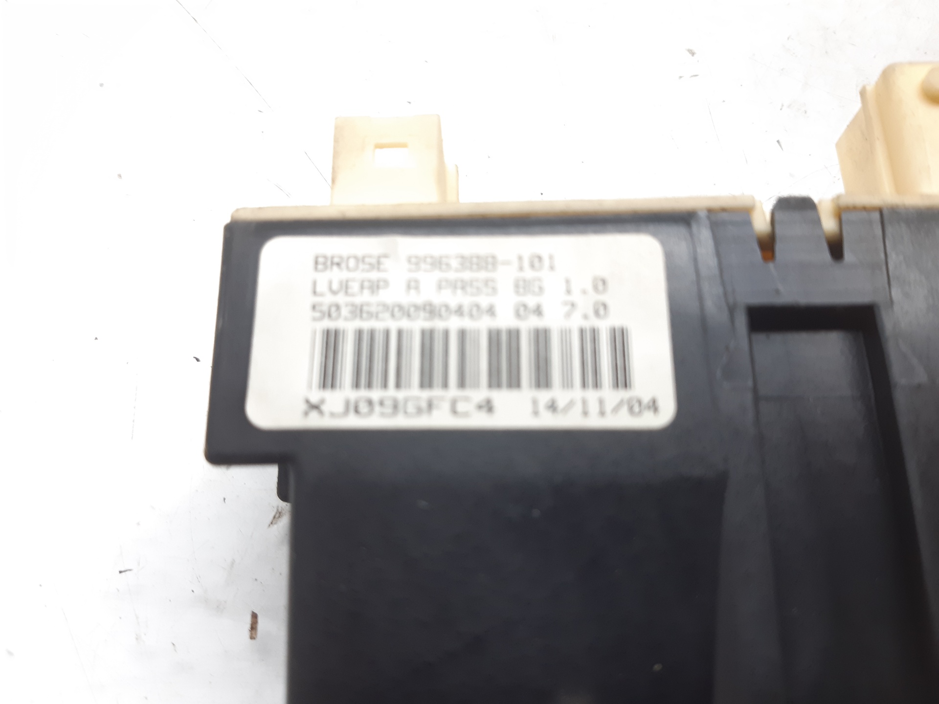 CITROËN C4 1 generation (2004-2011) Moteur de commande de vitre de porte avant droite 9222AV 20788901