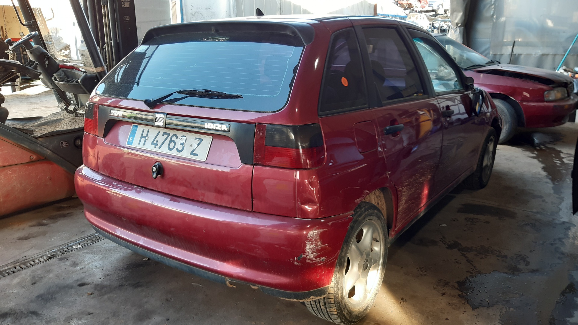 SEAT Ibiza 2 generation (1993-2002) Вакуумна помпа 028207A 24966664