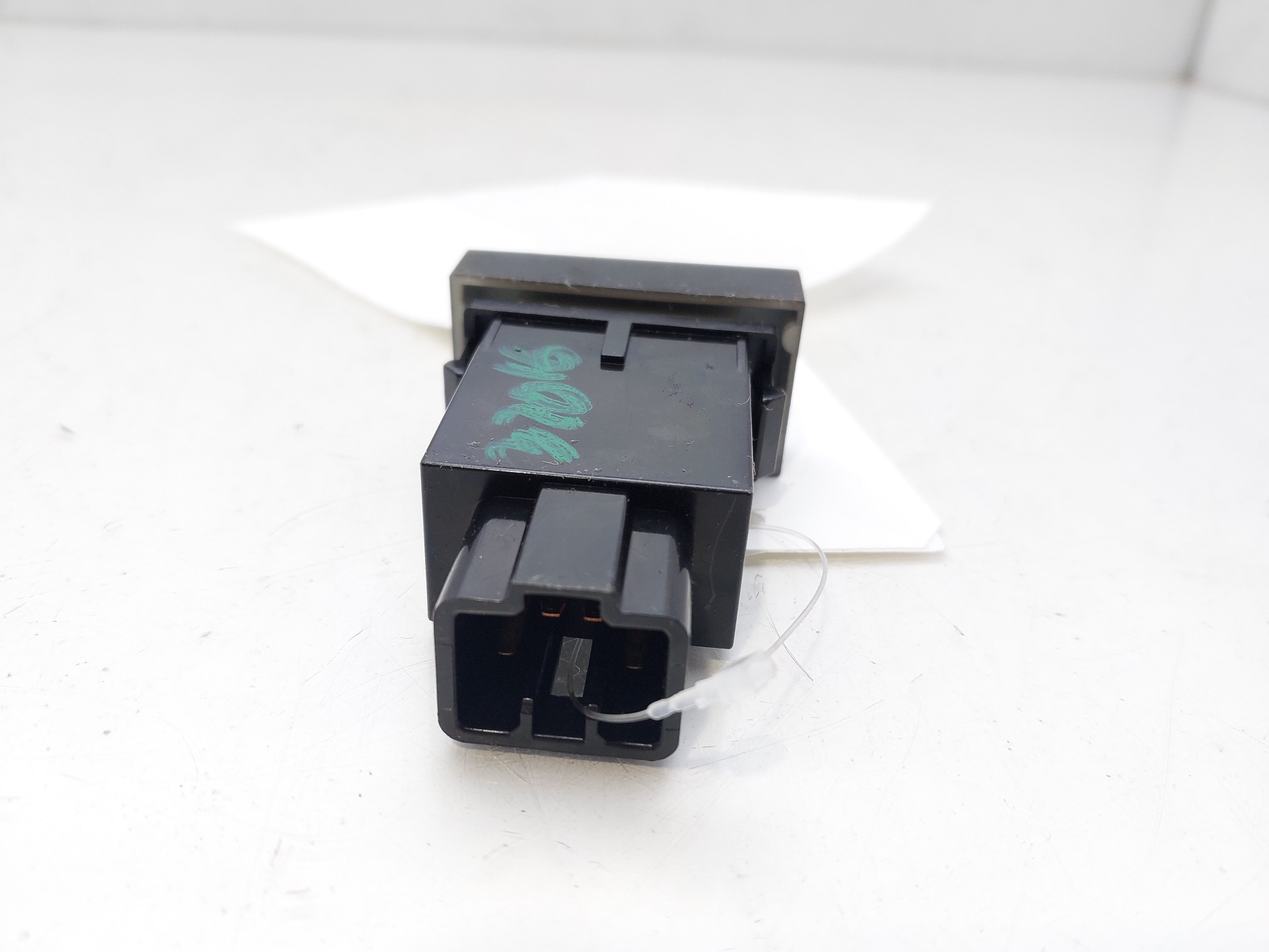 SSANGYONG Rexton Y200 (2001-2007)  Fog light switch 864W02500 23056372