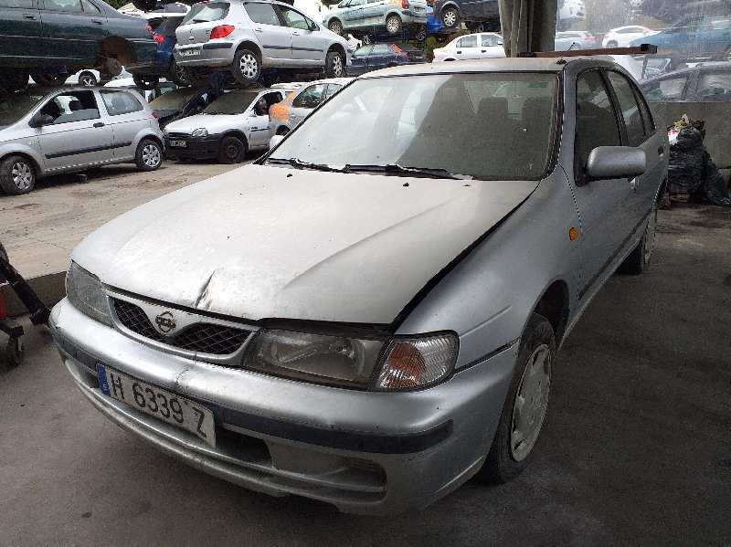 NISSAN Almera N15 (1995-2000) Передний левый указатель поворота 261351N025 22071375