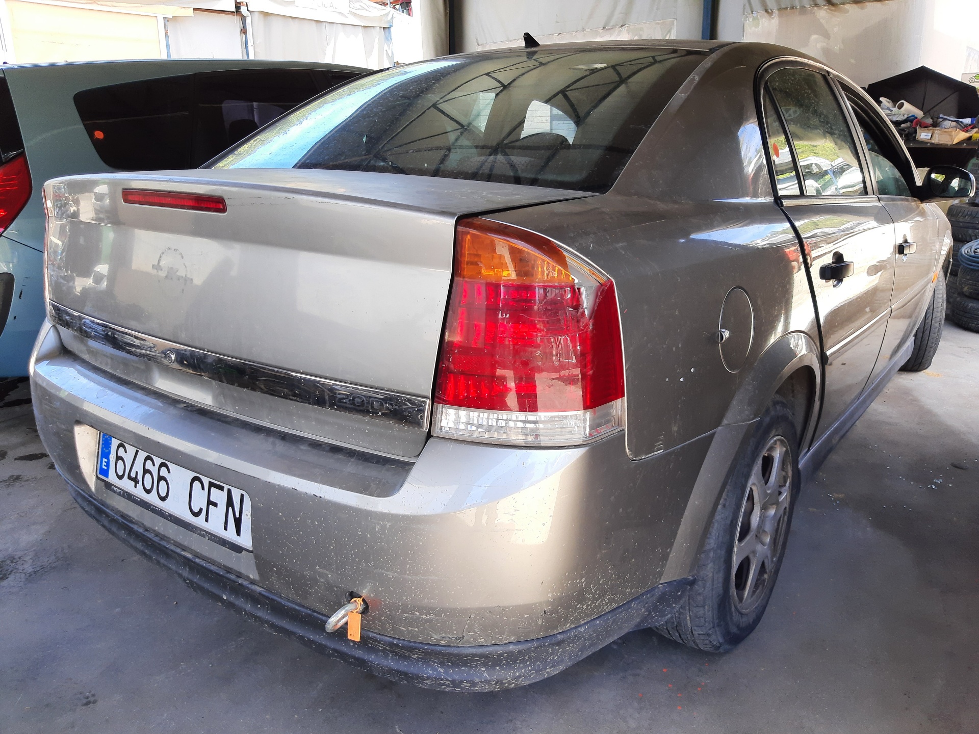 OPEL Vectra C (2002-2005) Воздухомер воздушного фильтра 24437503 22423126