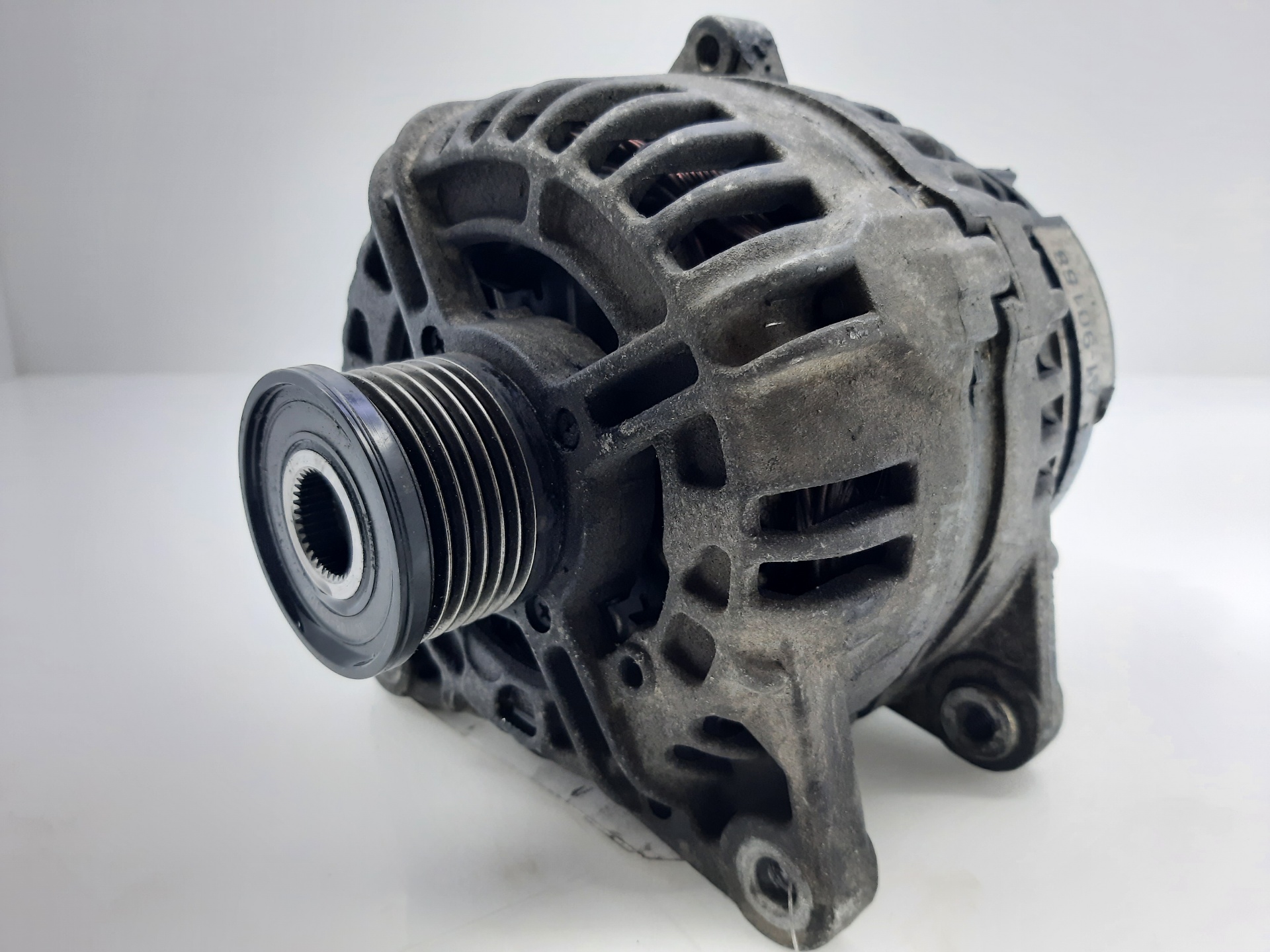 RENAULT Alternator 8200590255 24073369