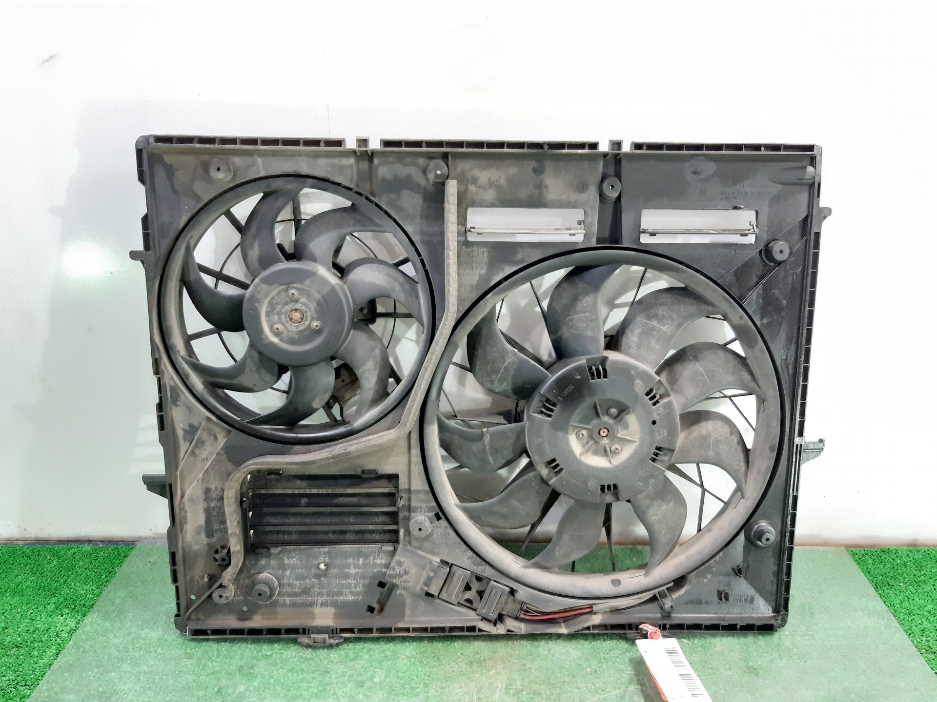 AUDI Q7 4L (2005-2015) Difūzoriaus ventiliatorius 7L0121207E 24053207
