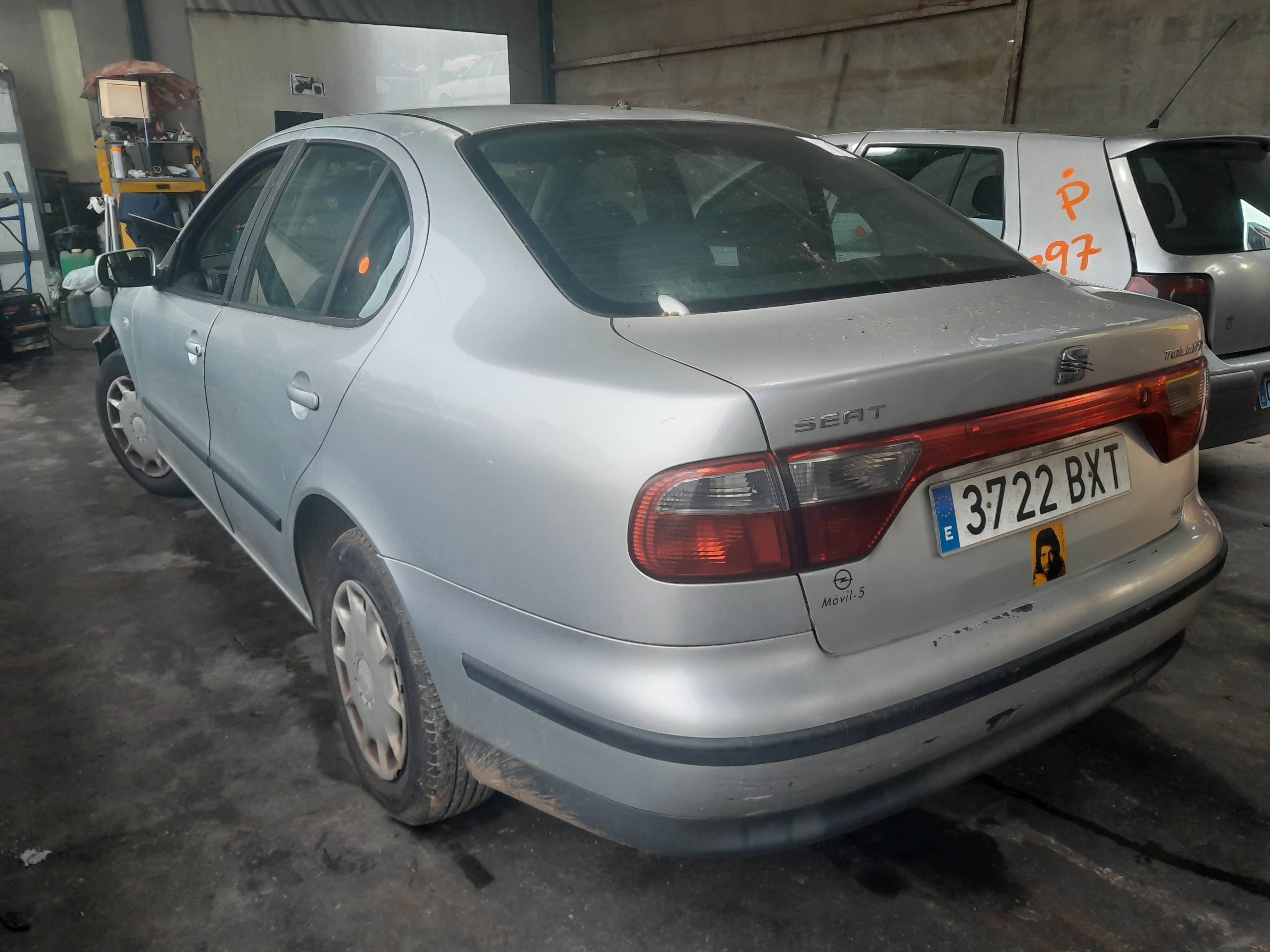 NISSAN Toledo 2 generation (1999-2006) Противотуманка бампера передняя правая 1M0941702B 22561293