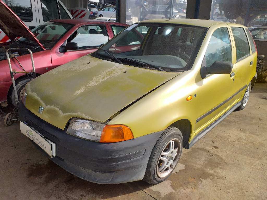 FIAT Punto 1 generation (1993-1999) Αριστερό μπροστινό φανάρι 0046481414 18453319