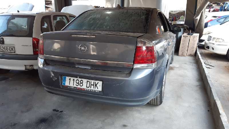 OPEL Vectra C (2002-2005) Интеркулер радиатор 244118366 18556750