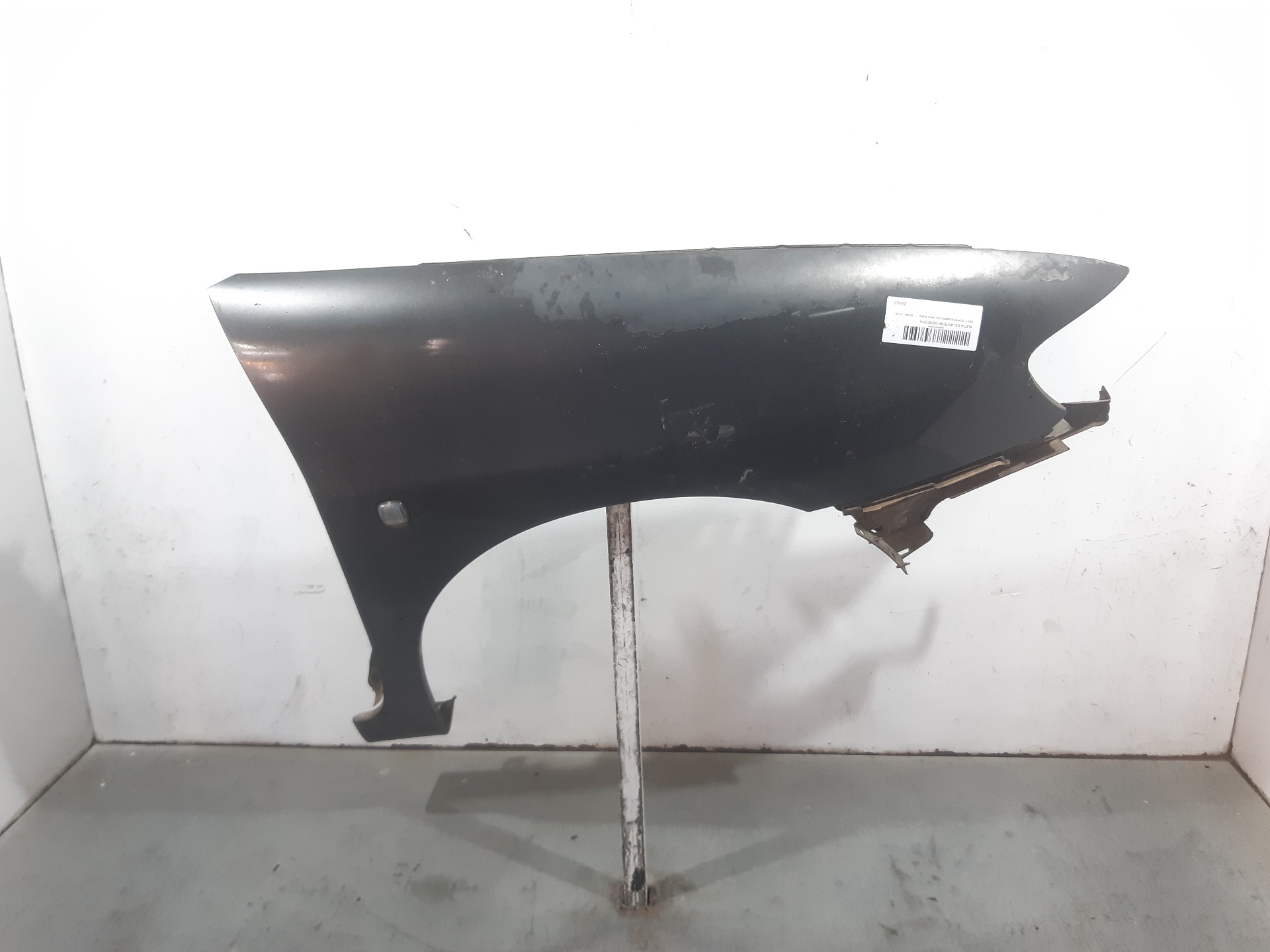 SEAT Ibiza 2 generation (1993-2002) Крыло переднее правое 6K0821022D 22467465